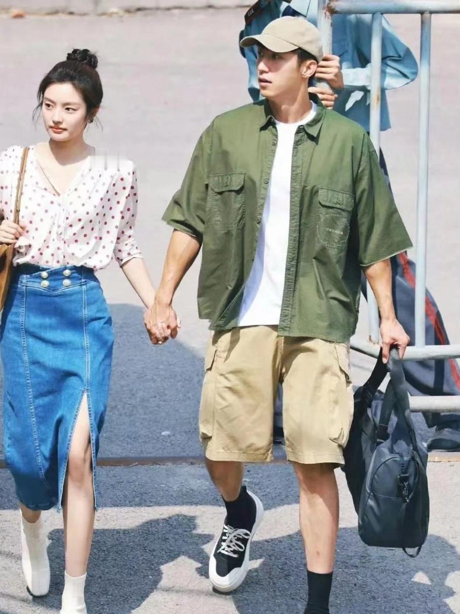 黄景瑜和徐若晗手牵手 ​​​