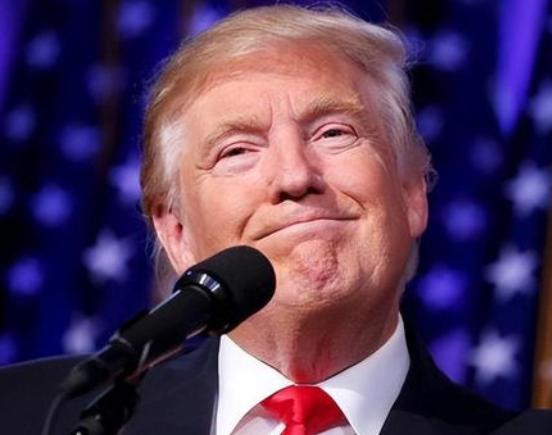 美国政坛又乱成一锅粥了，昨天有内部消息直接爆出来，白宫正在偷偷商量一件大事，要把