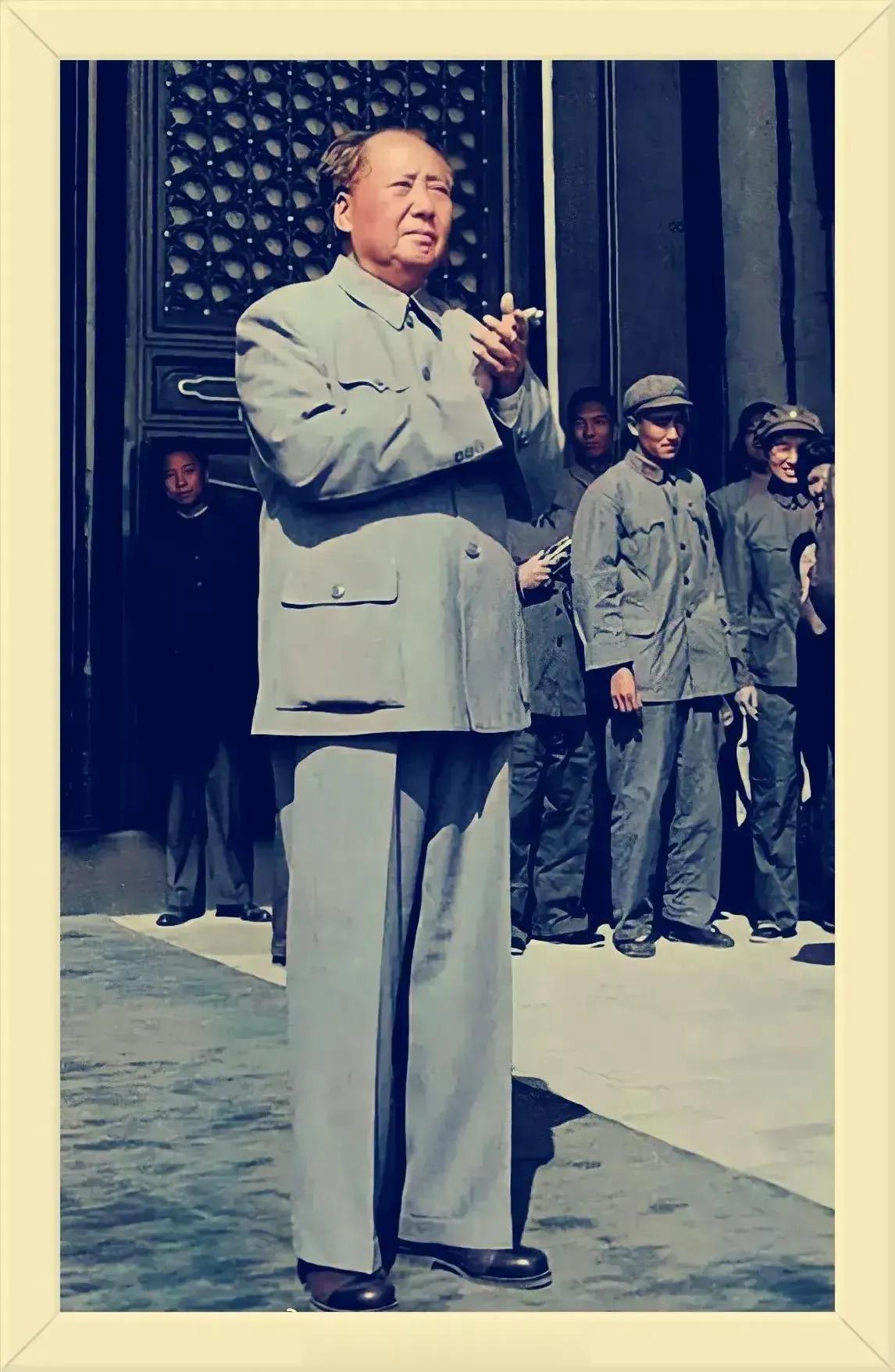 反对毛主席，中华民族的灾难就会生根，总有一天，这个民族要集体付出代价。——钱钟书