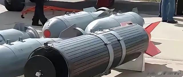 美国不提石墨，真的是“不需要”？还是早就被人“喂饱了”？

谈判桌上，美国突然装