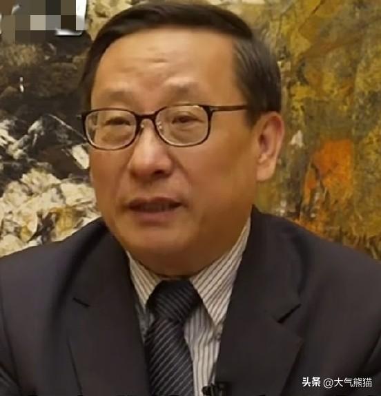 高志凯教授这一招真是太高明！
面对西方接连不断的制裁，高志凯教授建议选择在新疆成