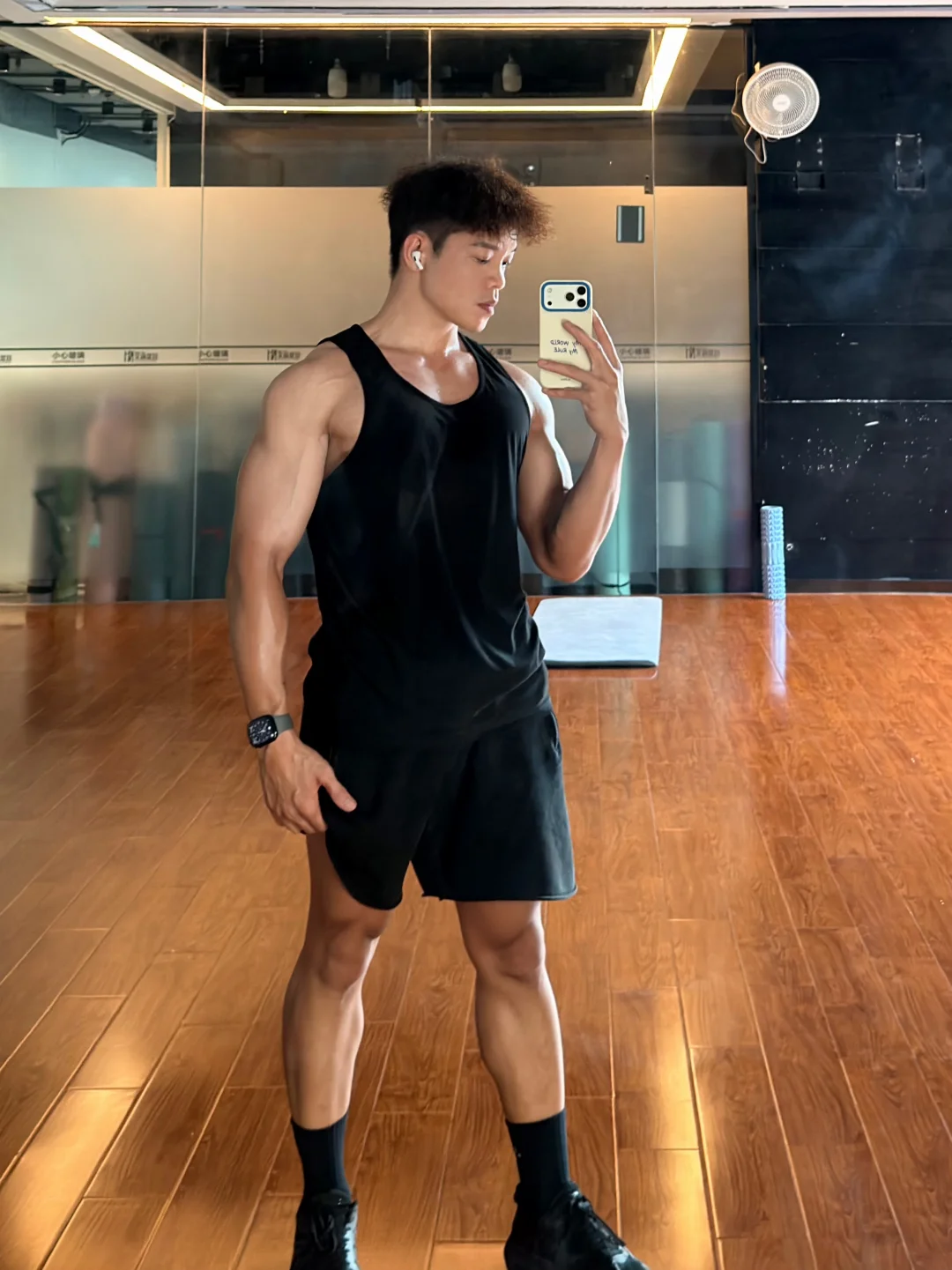 这肌肉，这身材