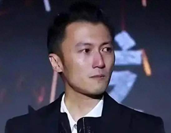 46岁谢霆锋埋头搞事业，一场骗局从天而降，本人全程被蒙在鼓里