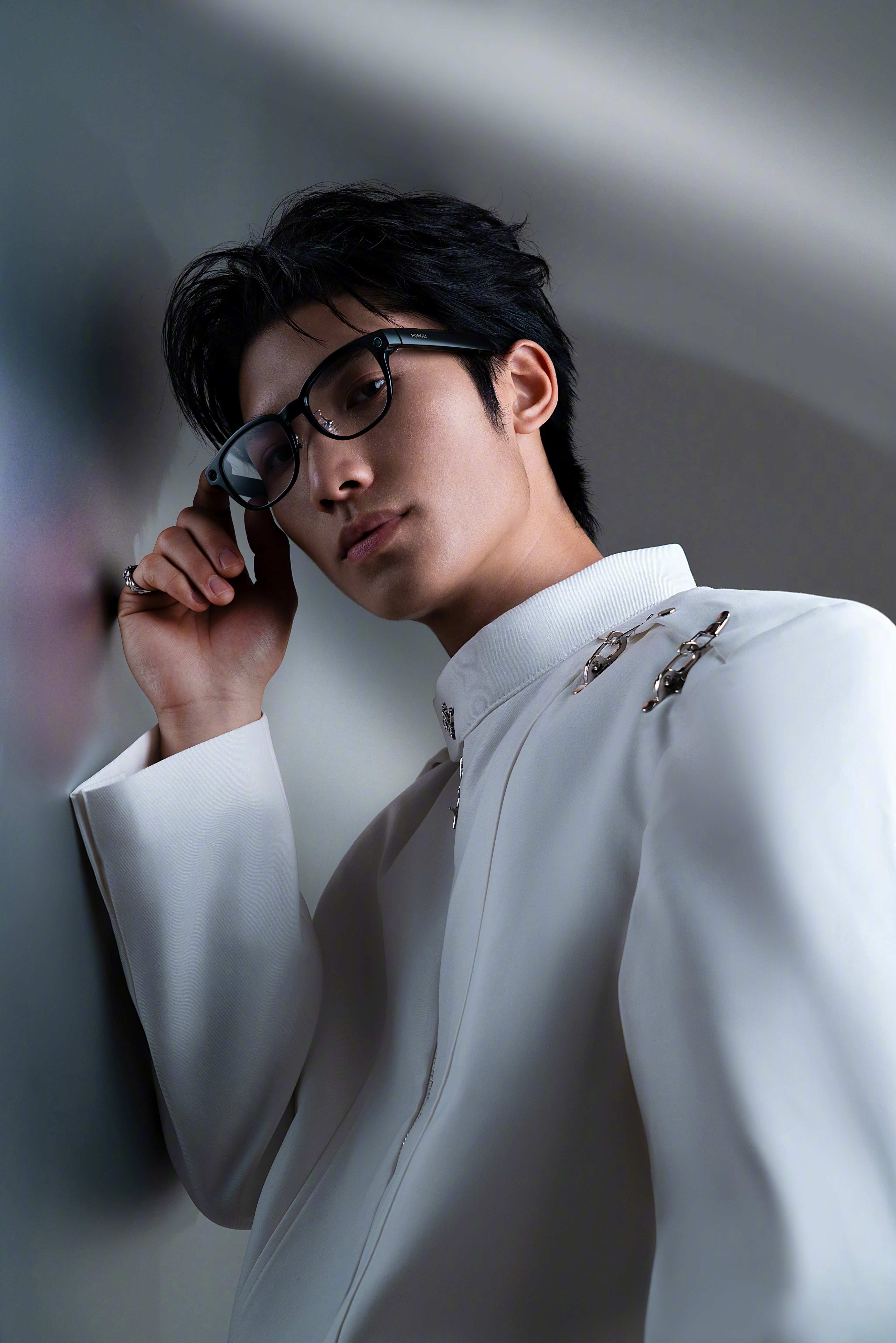 之前觉得AI眼镜拍照就是个噱头，结果华为今天发的这个AI眼镜简直让人忍不住夸一句