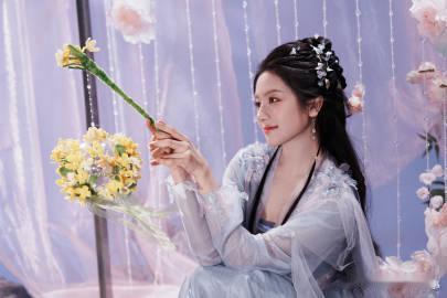 李兰迪紫纱古装好灵动李兰迪千云兮俏皮萌神来的 这么好看的紫色纱裙的古装造型好有贴
