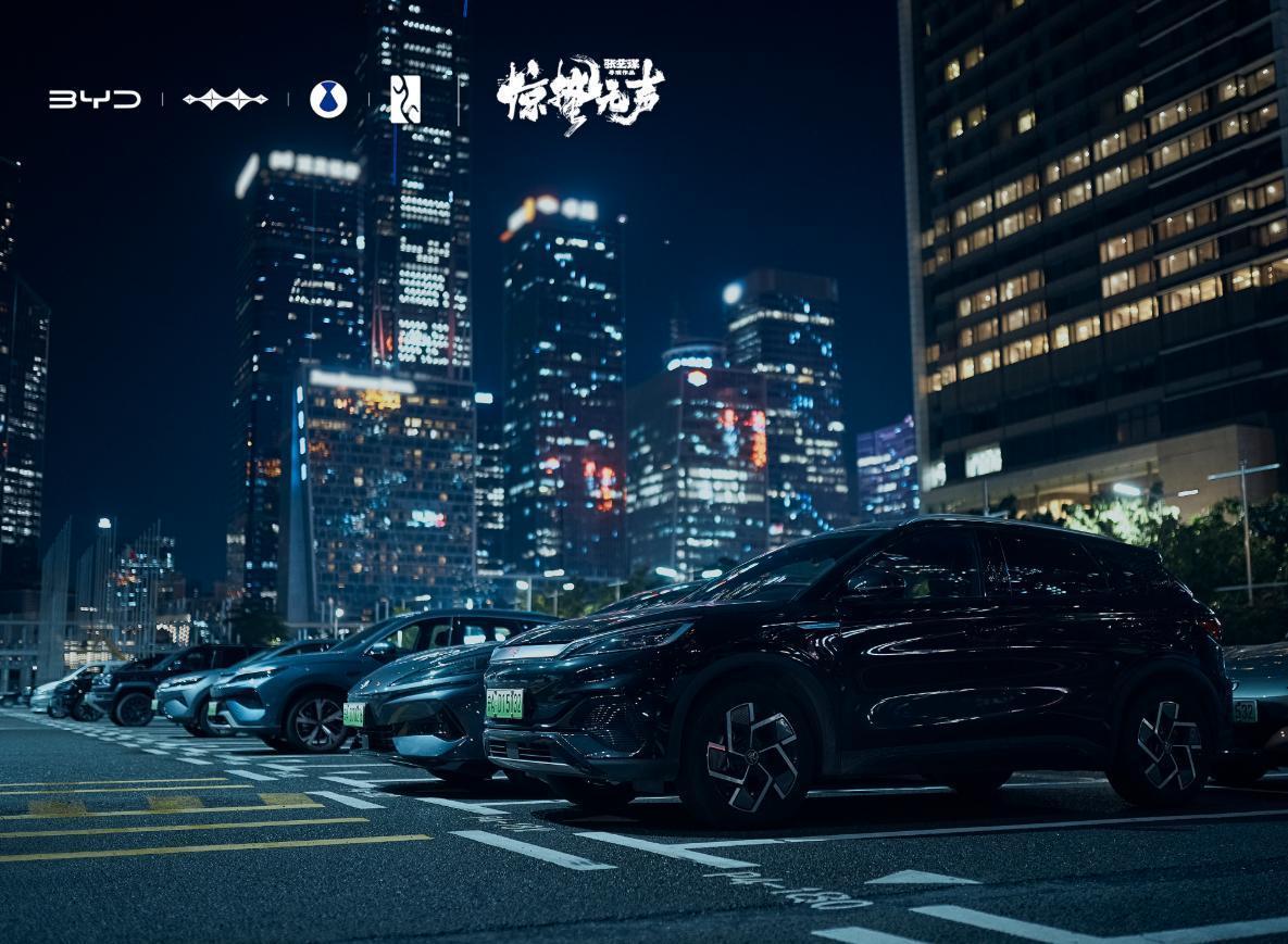 《惊蛰无声》热映，比亚迪全程陪伴国安英雄



2026年春节档，张艺谋导演的《