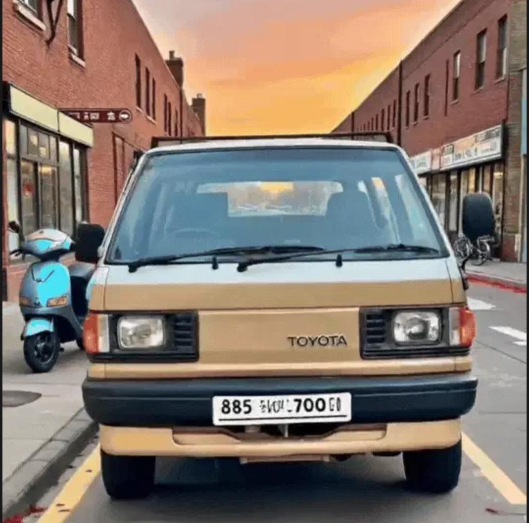 丰田小霸王：当年满街跑的“方头面包”，藏着80年代的烟火气当年的“实用王”——丰