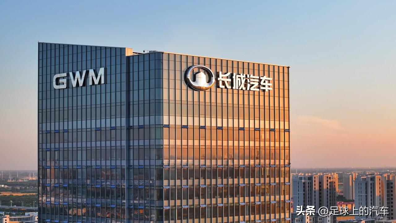 但是比起这座22层高的新大楼，其实有3层信号，更值得关注！

其一，如果说技术中