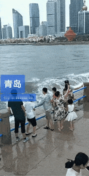 浪里个浪，要的就是这个海浪扑身的效果。