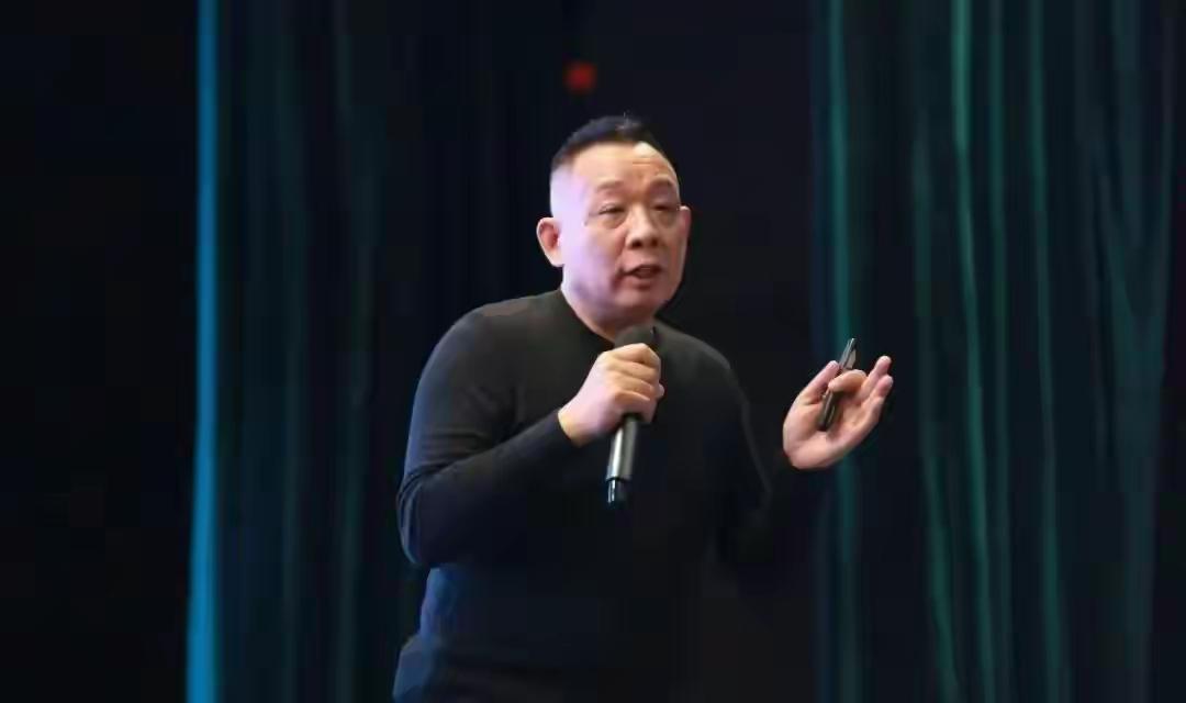 年赚1亿照样关门！胖东来闭店，其实主要是不想被拿捏！

胖东来年底要关的生活广场