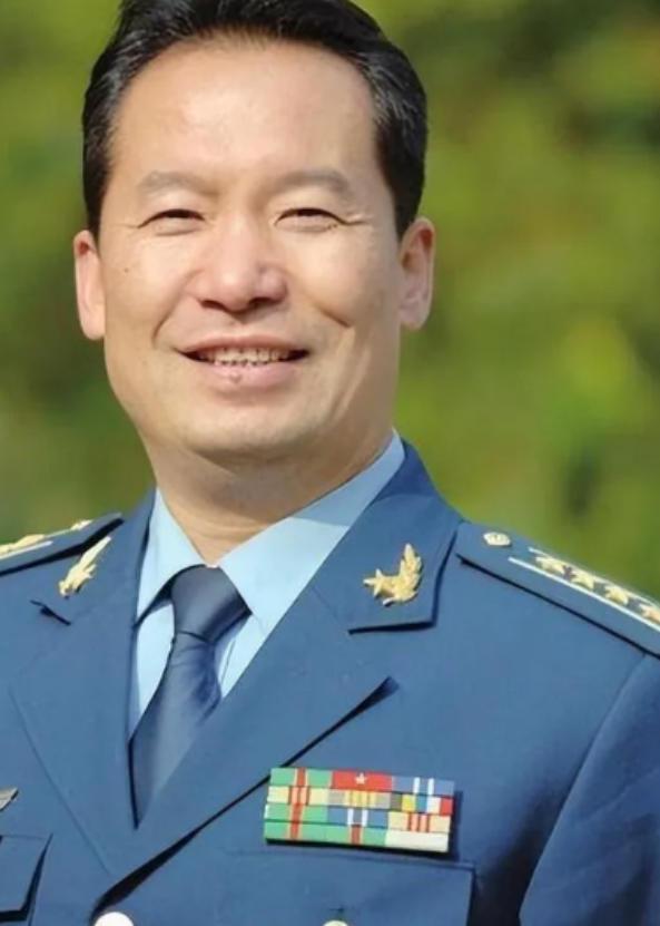 1987年，试飞员徐勇凌的歼6战机失控，惊险跳伞后，他跌入了荒无人烟的大山深处，