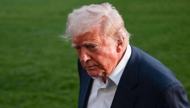 前脚刚在媒体上大肆索要高规格仪仗队，后脚就撞上了北京的闭门羹。特朗普的算盘打得震