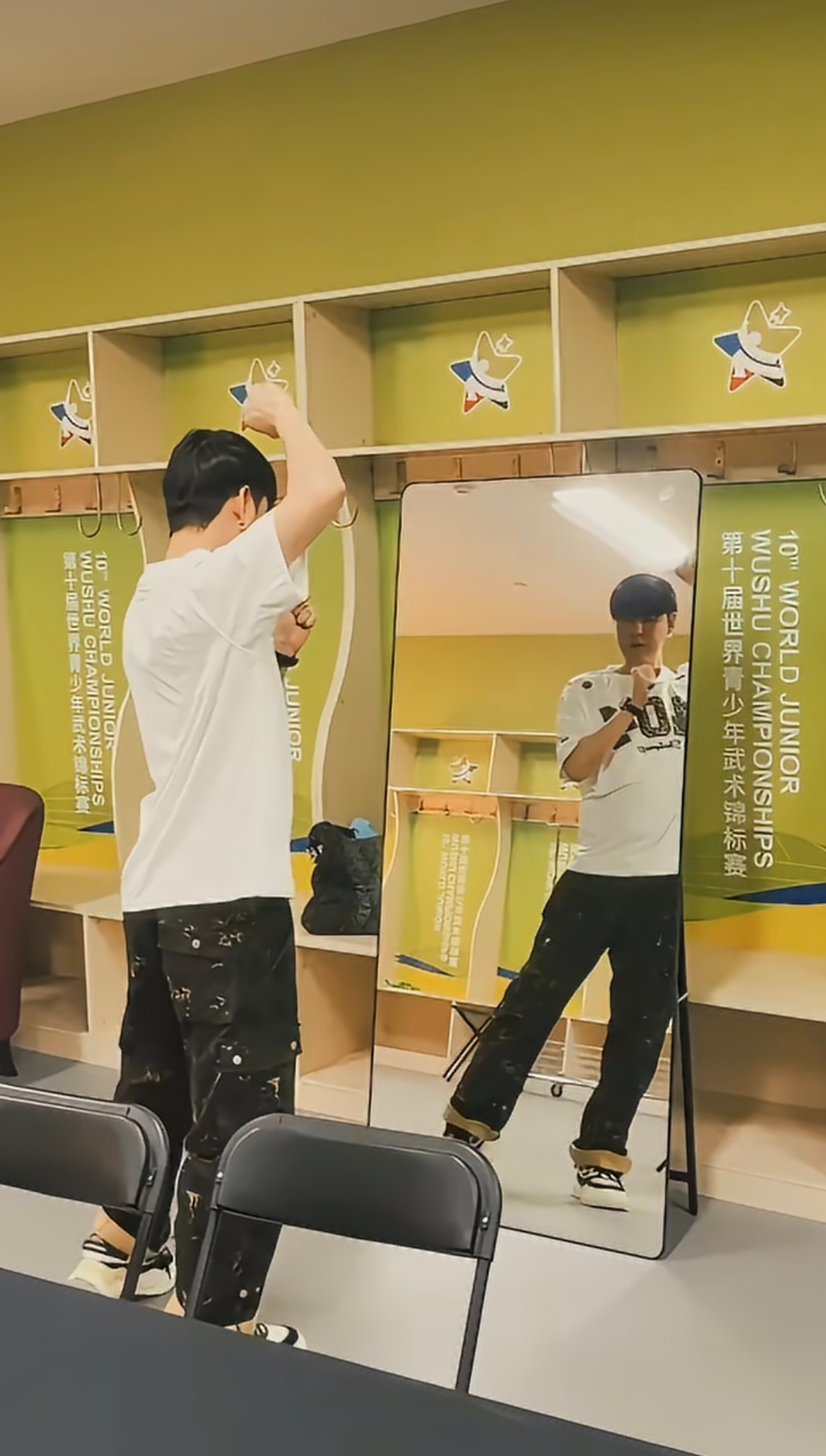原来哥哥要去参加青少年武术比赛🏃张云雷靠近你巡回演唱会