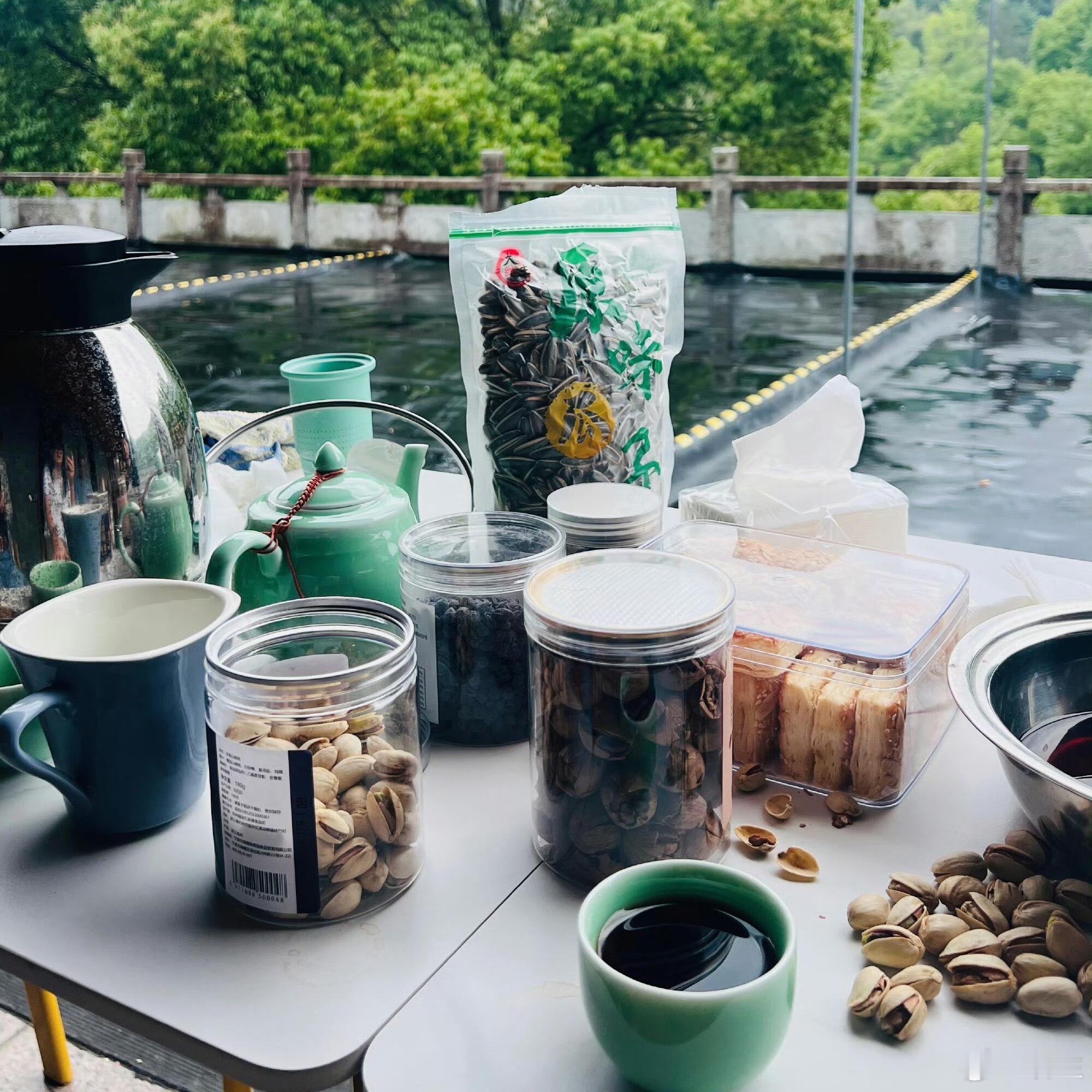 前两天跟一个认识好多年的自媒体老友聊天说来惭愧，老粉丝都知道我这人在微博深耕情感