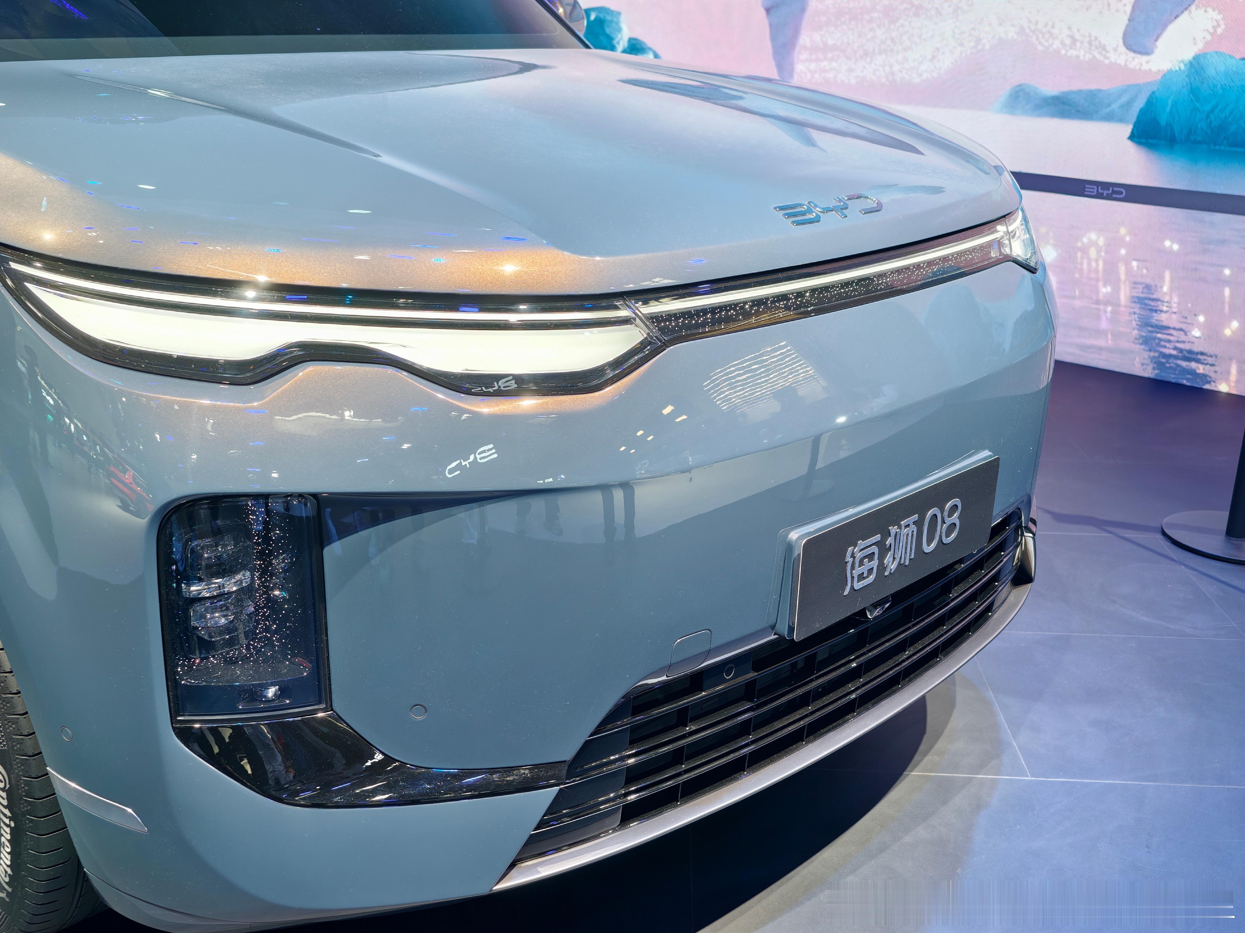 海狮08 本次车展亮相 内饰和大获好评的海豹08一个风格，比亚迪的内饰从2020