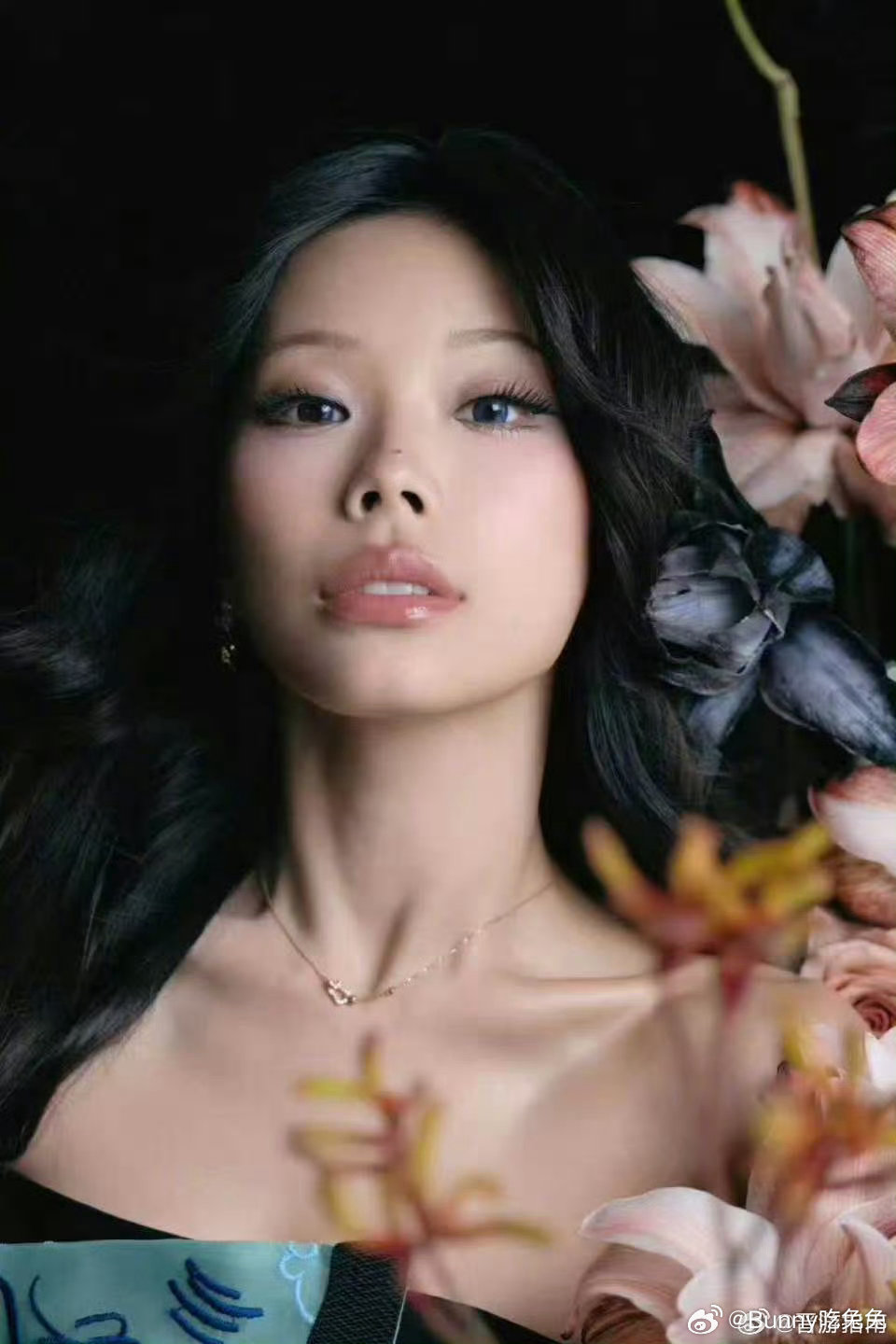 万妮达明日之星万妮达女歌手TOP1万妮达舞台实力无可挑剔，全程表演紧凑带劲卡点精