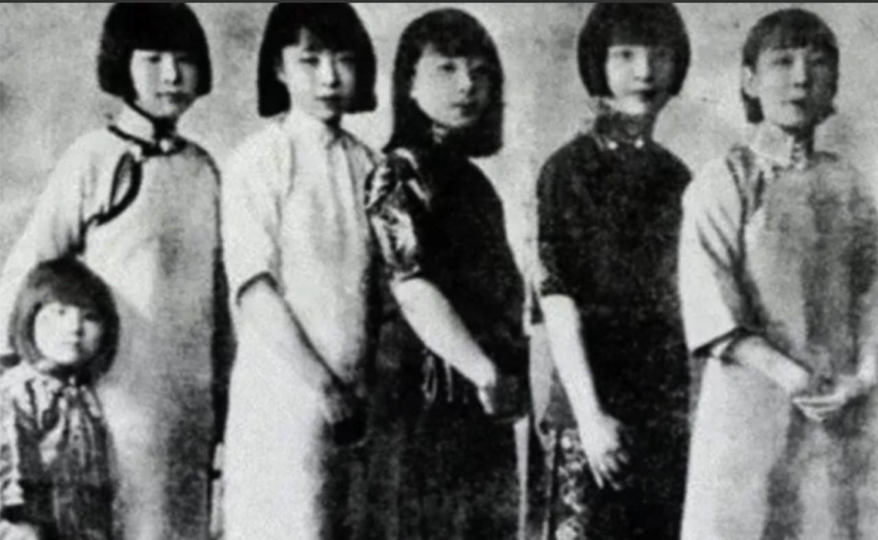 1908年，张作霖最宠的四姨太，被厨子用热油泼伤，哭闹不止！众人以为厨子必死无疑