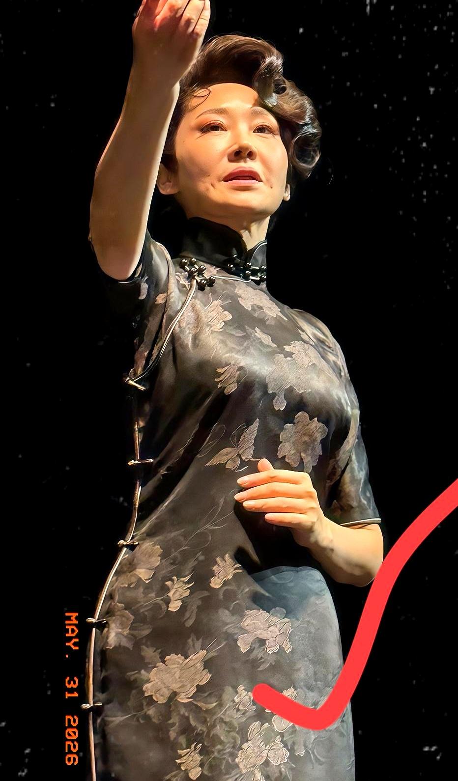 说实话，许晴最近一露面，不少人都愣了一下。
不是说她老得多明显，也不是皮肤状态出