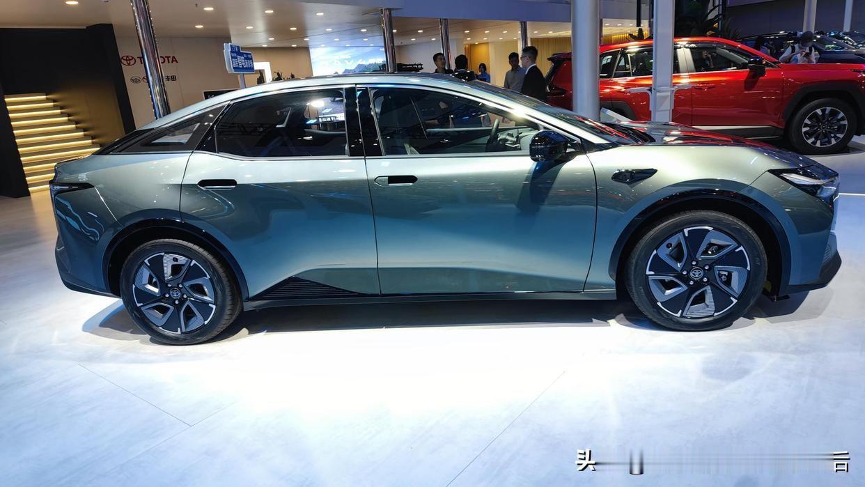 2026款一汽丰田bZ3智享家正式上市，内外新调整，起售价下调六万元，性价比大幅