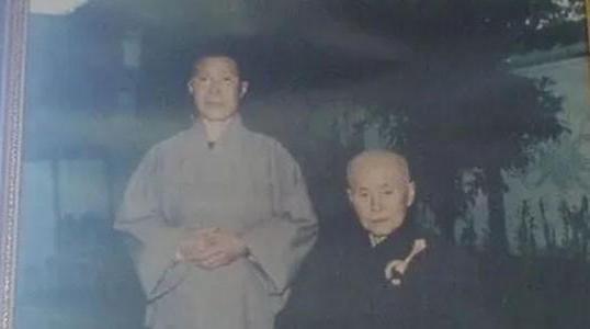 1995年，安徽85岁尼姑圆寂前安排弟子：“我死后不要火化，把我装进缸里，三年后