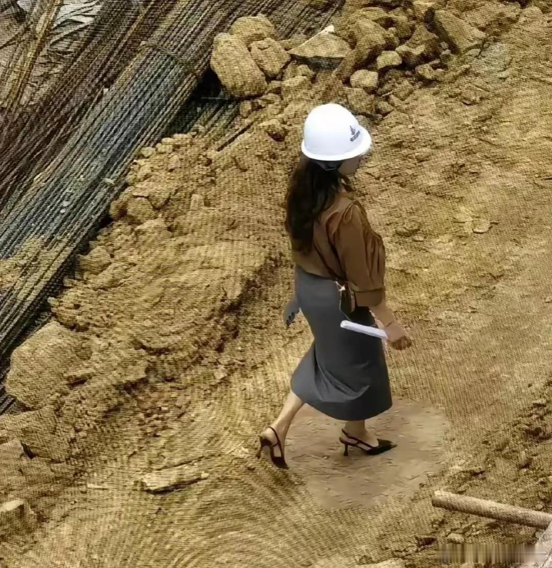 不懂就问，工地“白头盔”是什么职务？
