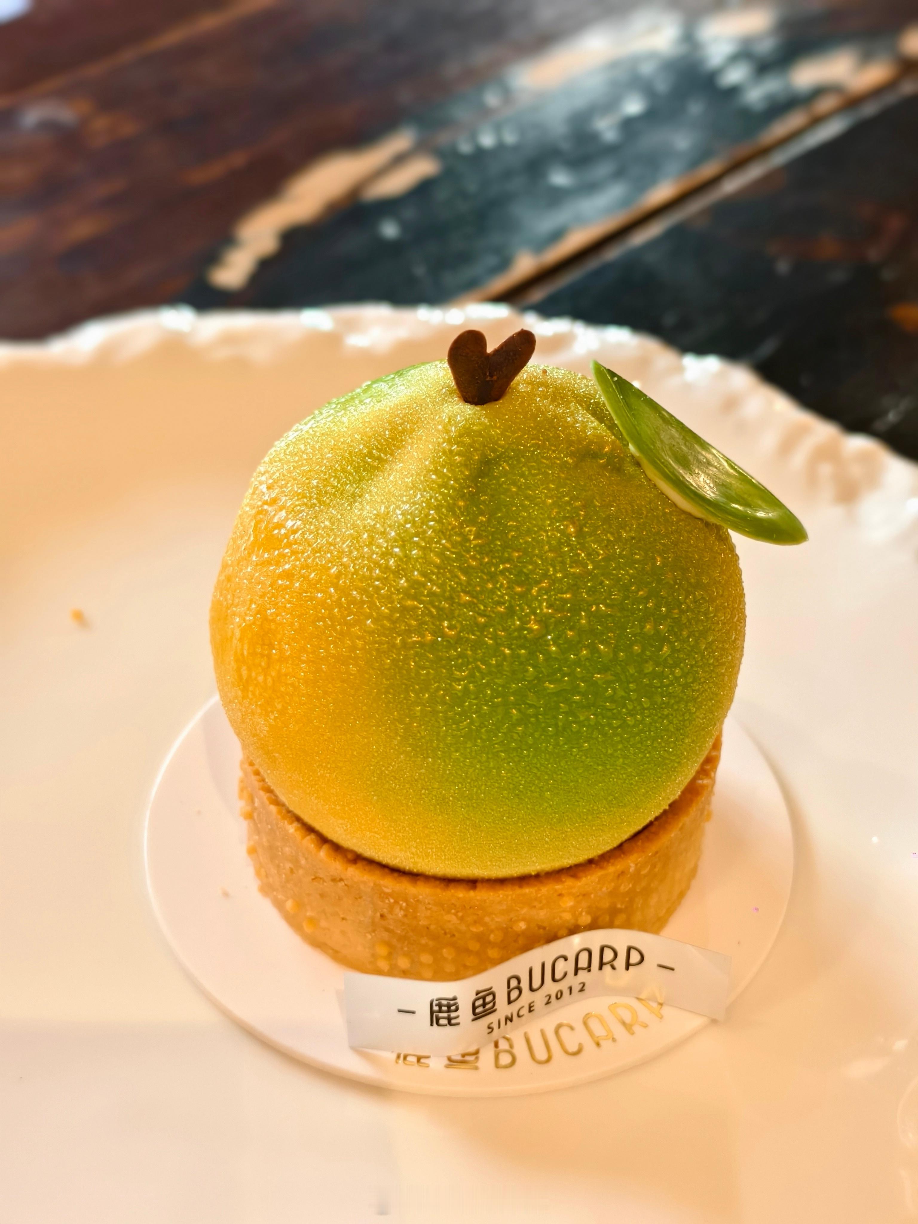 随机walk in 的一家咖啡馆人气也很旺 需要等一会位甜品很惊艳  但在北方果