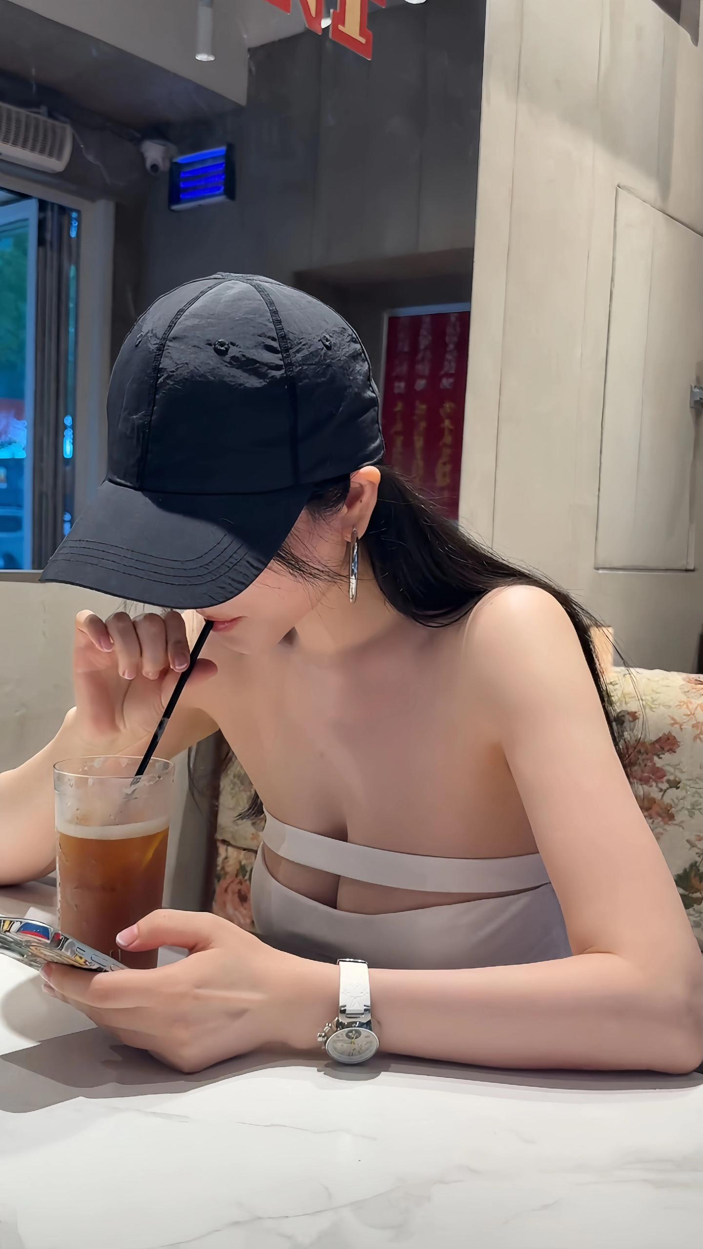 柠檬茶有点上头 博主
