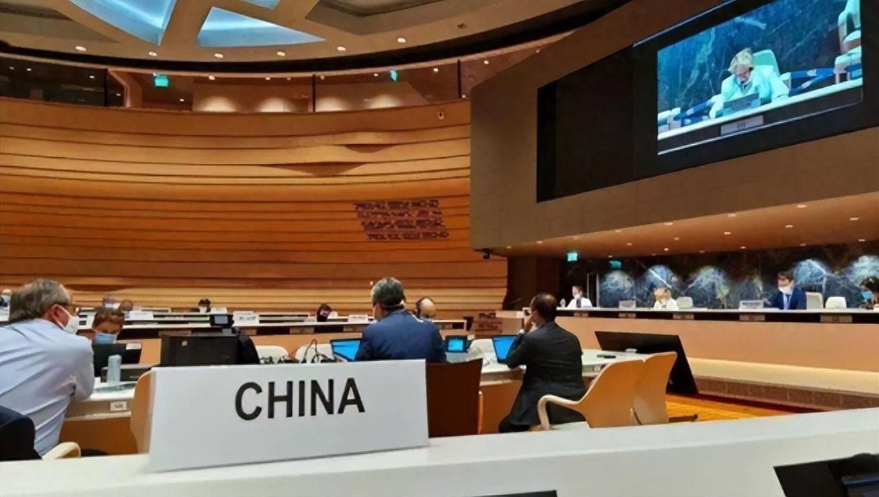 美国在日内瓦裁军会议上拉拢40国，依据《海牙行为准则》指责中国导弹试射未提前24