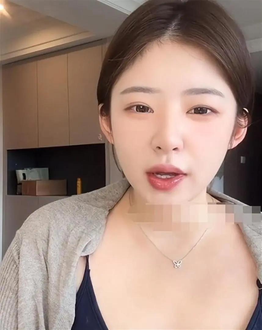黄一鸣再想吃透互联网这碗饭真是难上加难！百万大号跟女儿闪闪的专属号接连被封，她不