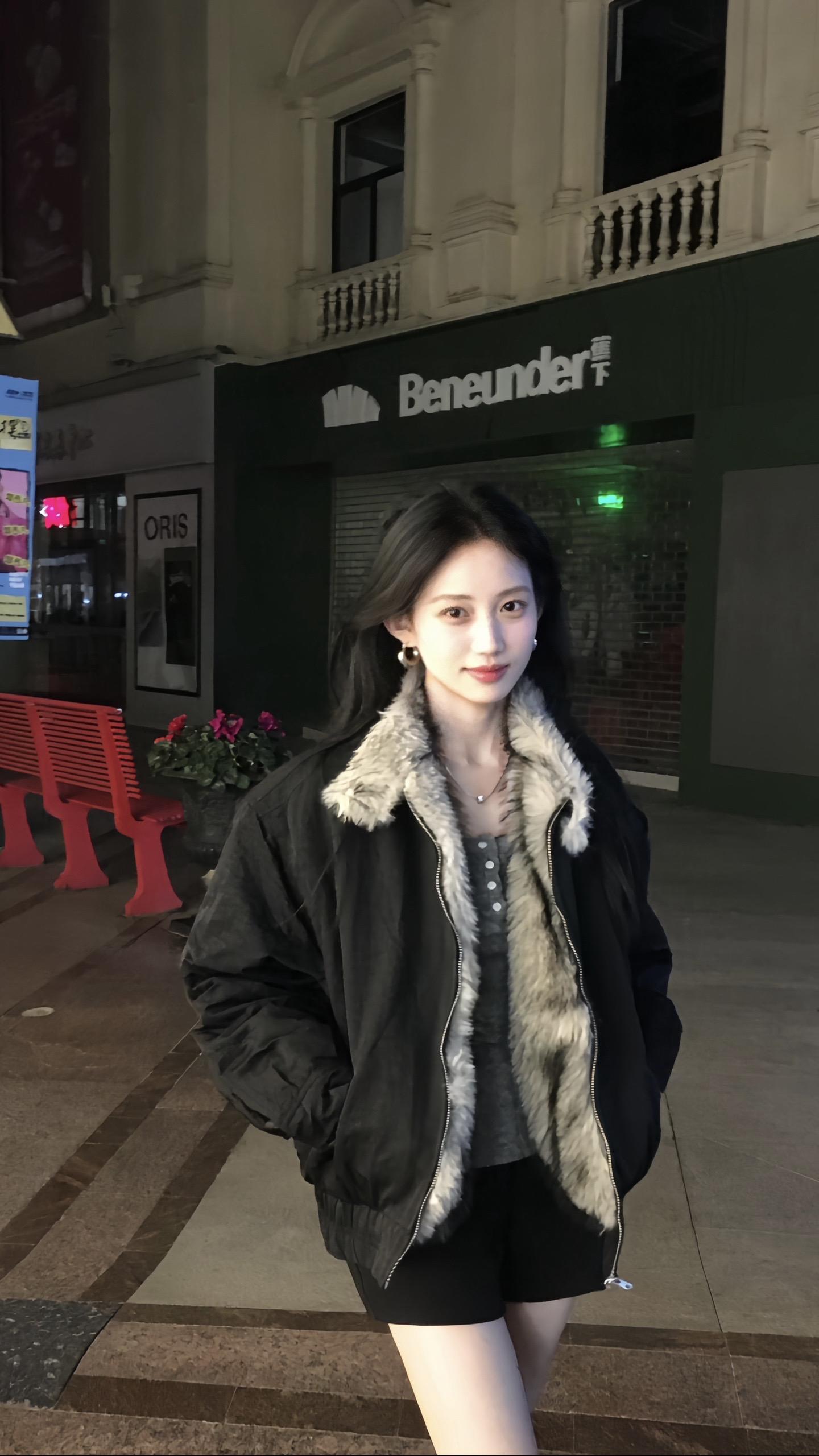 非要长得好看的吗 穿的好看不行吗
