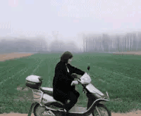 #是什么原因让您买了手动挡的车#只有一个原因！穷！
1、手动挡比同款自动挡便宜1