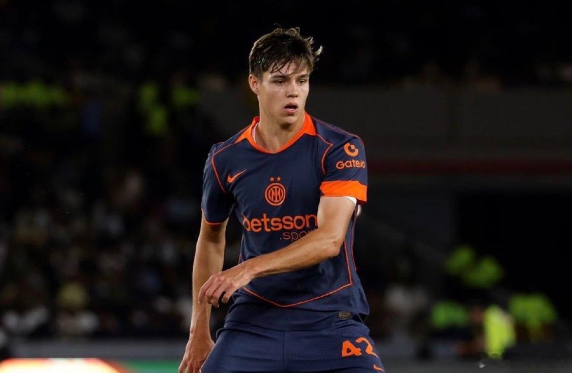 国新网：如果帕拉西奥斯继续拒绝所有其他球队的邀请 他将面临被下放到U23队的真正