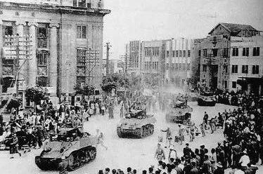 1976年毛主席离世后不久，叶剑英开始频繁搬家，刚入住不到30分钟，就要搬走，去