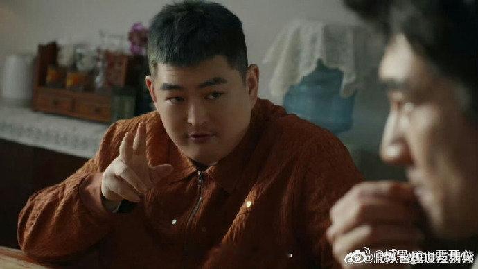 过年有意义的是年前的十五天看完《回家的冻梨》瞬间破防。原来念念不忘的从不是那口清