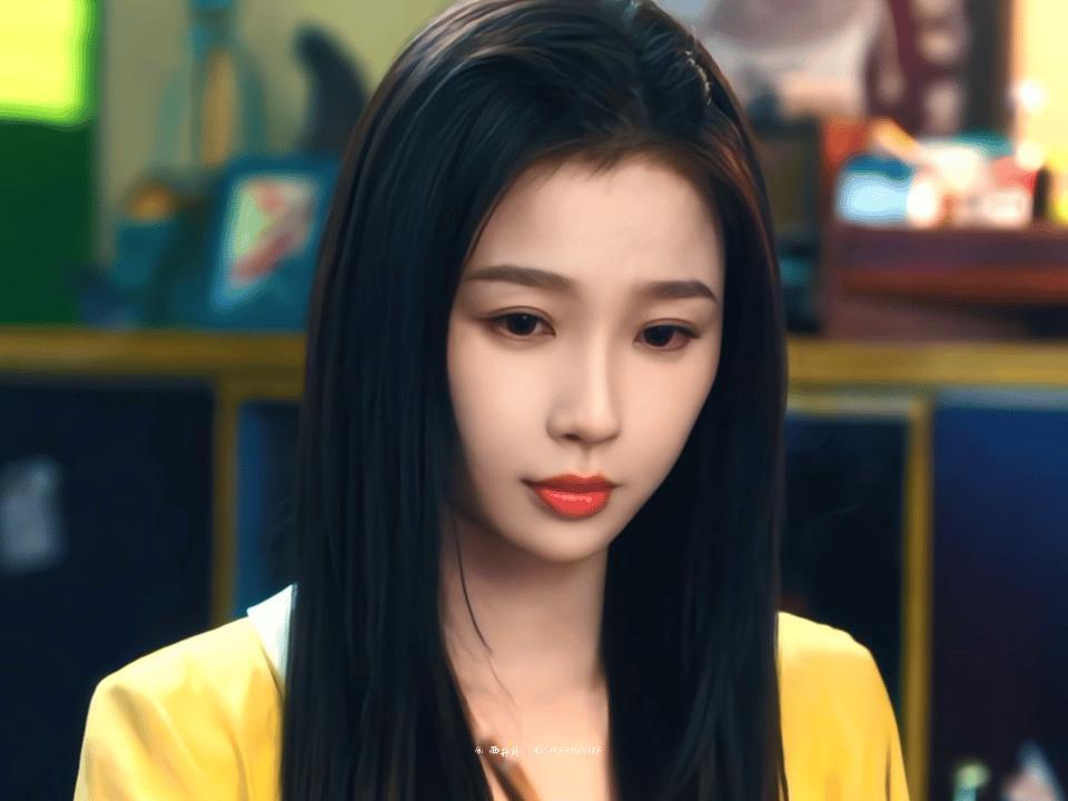 短短六集姜暮眼神戏真的有的说的…有初入哥哥新家收集哥哥对自己态度的不动声色，有终