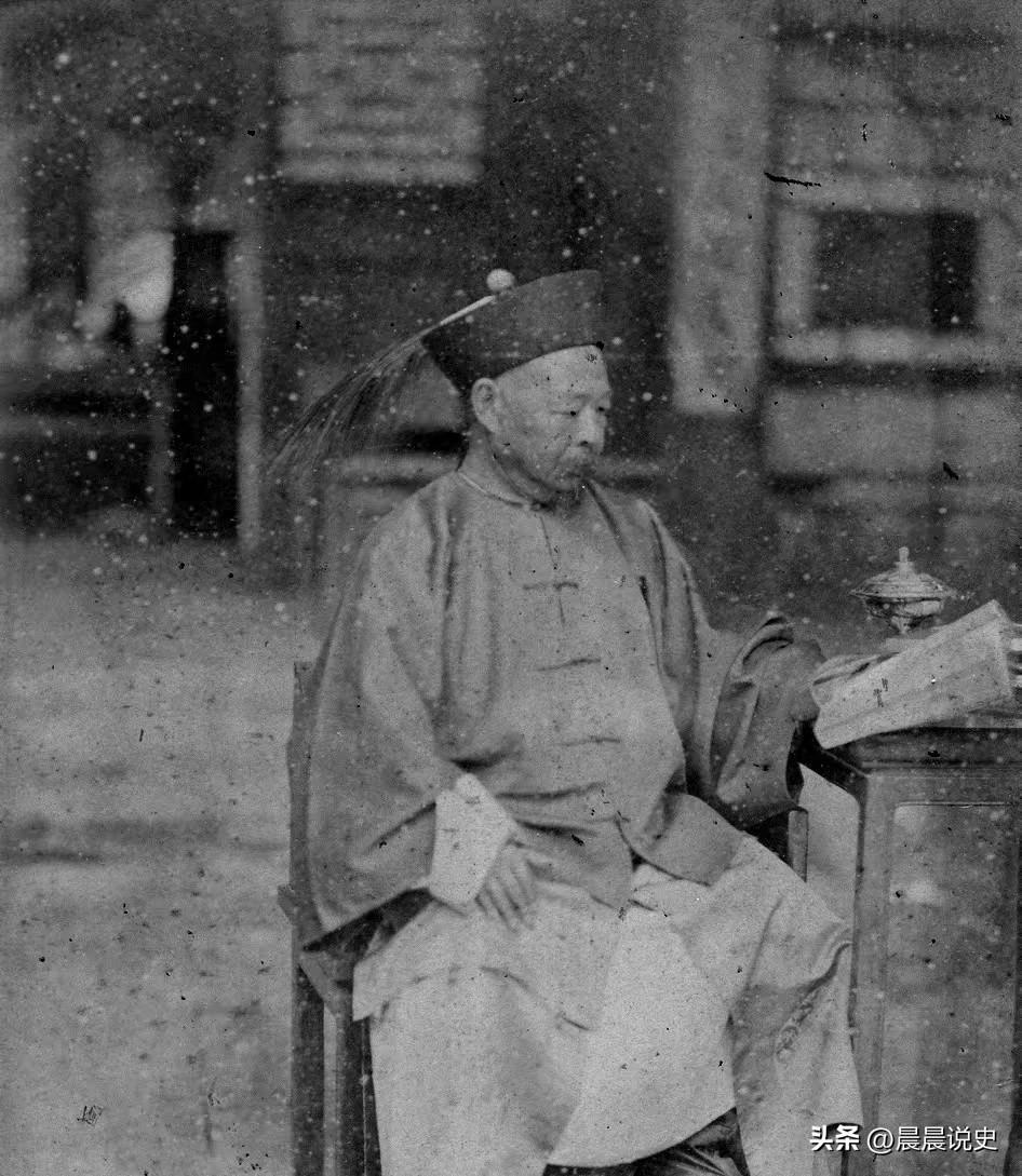 1871左宗棠血洗马化龙全族：金积堡屠刀下的西北困局
 
1871年，左宗棠把宁