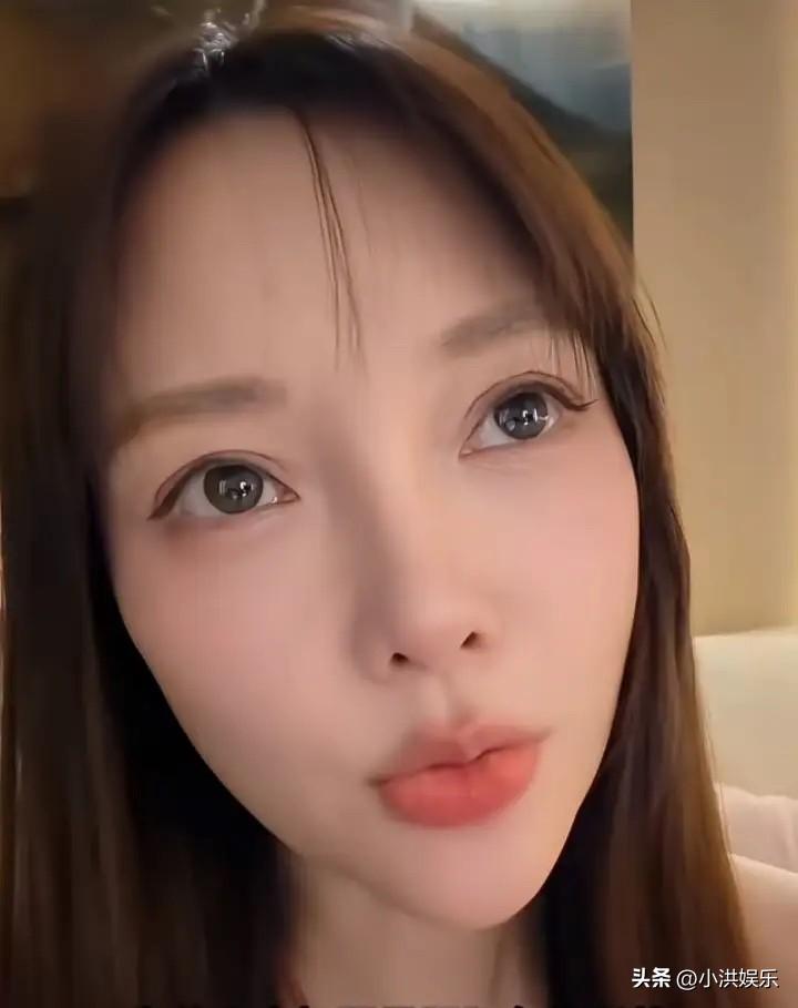 李小璐最终还是为自己的错误买单了，

贾乃亮可谓是越混越好，而李小璐却截然不同，