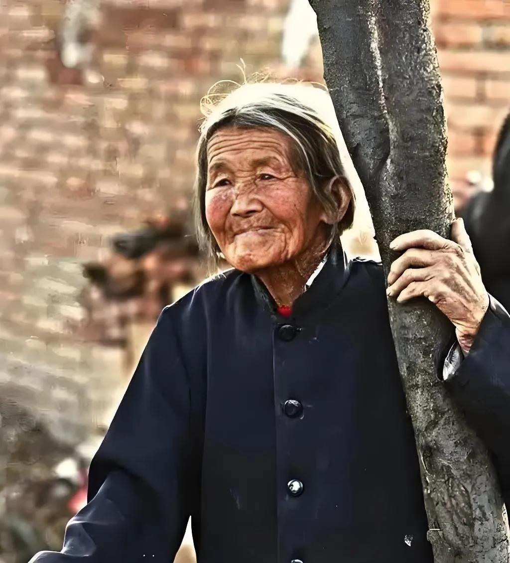 满头白发风中立，
望穿秋水盼儿归，
生活若无千斤担，
………请友补句………？
[