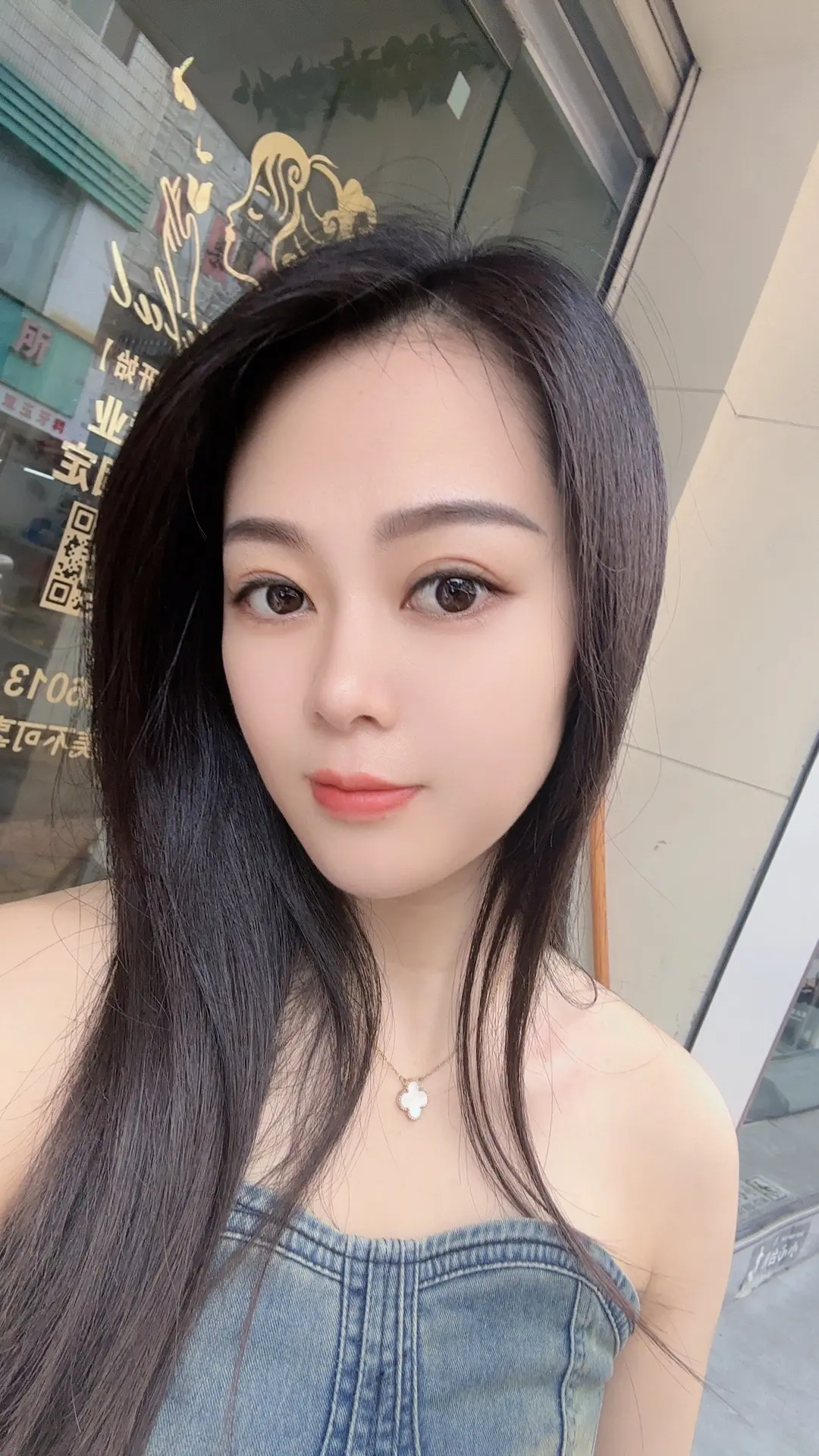 有人相遇使你相信人间值得，有人相遇让你人间清醒