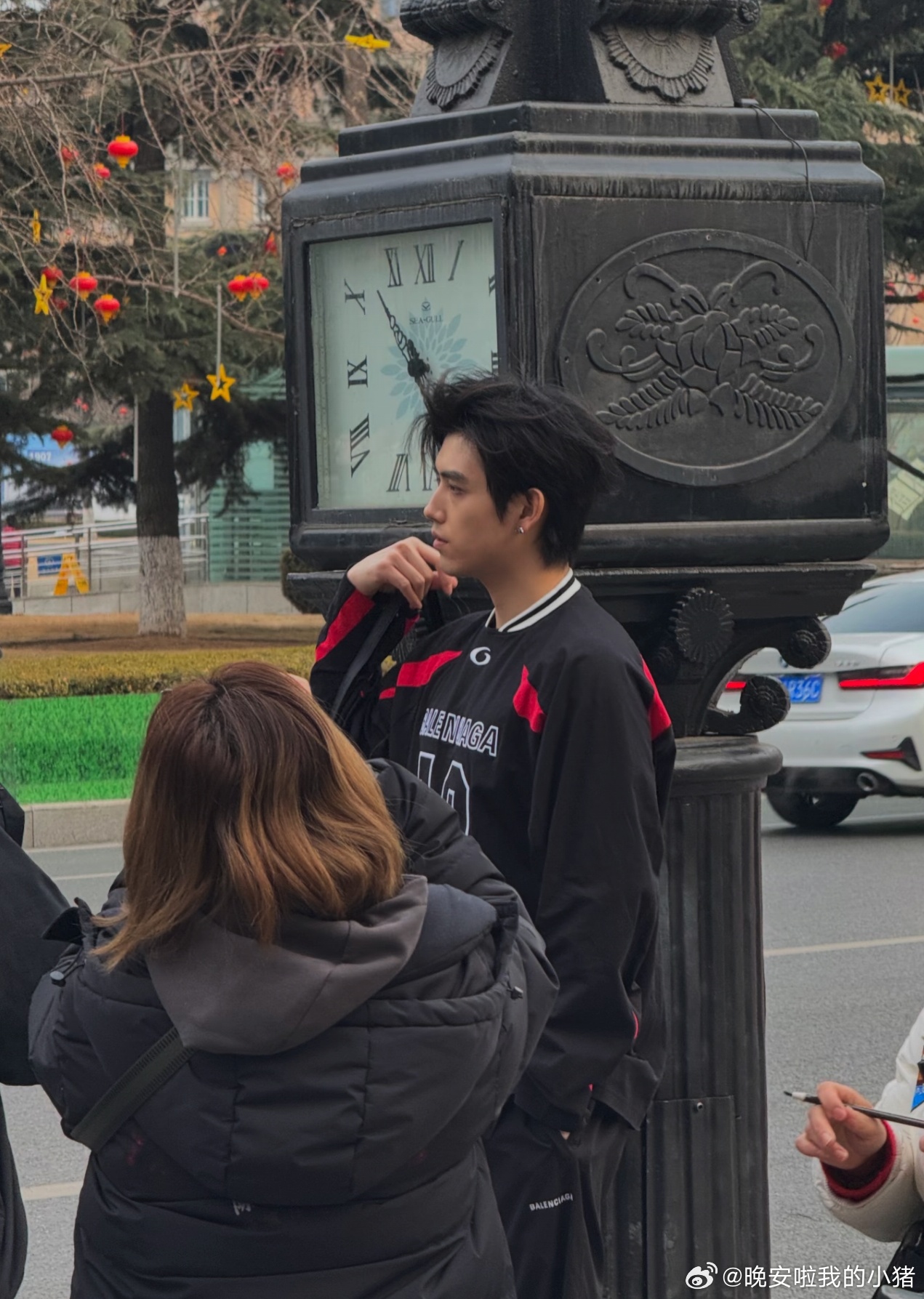 中山广场偶遇陈飞宇，在拍出发图啦，燥候巴黎时装周🥳🥳 