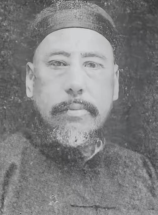 1937年，马麟自麦加归来，为试探马步芳的态度，派人转电马步芳，请他接济路费2万