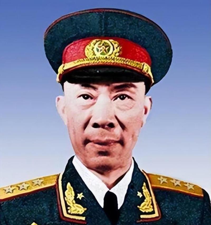 1938年，日军少将带16个军官视察伪军师长黄宇宙的队伍，期间，他感觉不对劲，正