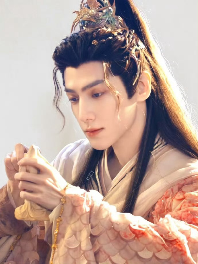 【投稿】罗云熙 美到极致是一种悲悯感 