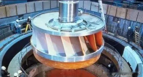 中国“人造太阳”一旦点亮，美国11艘航母舰队，将在24小时内，被激光武器“烧成废