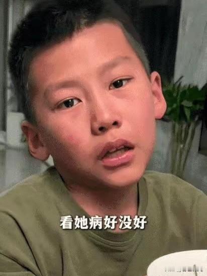 泪目了！”辽宁大连，三个孩子的妈妈随口跟二儿子说了句，今年过年大概要留在这边过年