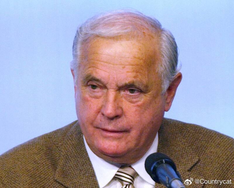 一句证词震动全美！揭开“水门事件”关键证据的白宫助手去世海外新鲜事 曾揭露美国前