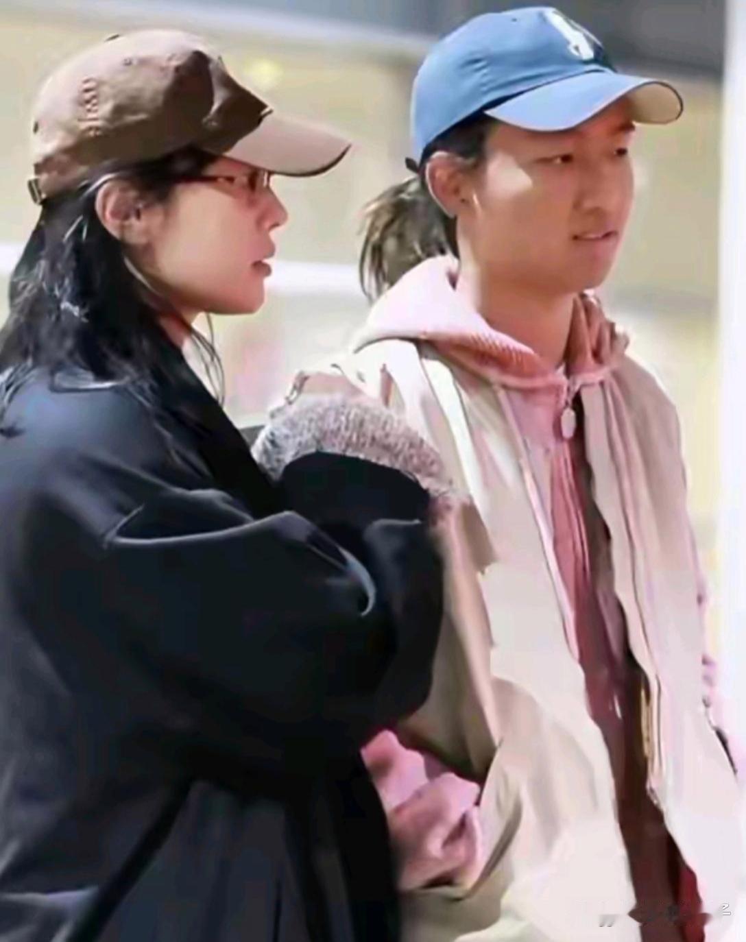 白百何的儿子，遗传特征太明显了！！ 