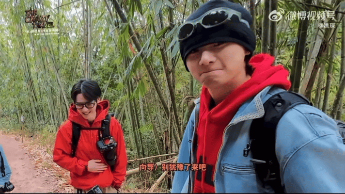 姚琛钱锟大型吃虫名场面 ！两位最爱的旅行博主联动vlog，是谁又幸福了！从之前打