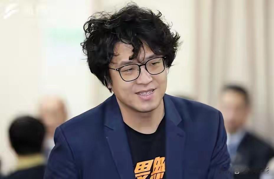 藏不住了！很多人早就看出来，沈伯洋参选台北市长之后一直刻意收敛锋芒，假装温和亲民