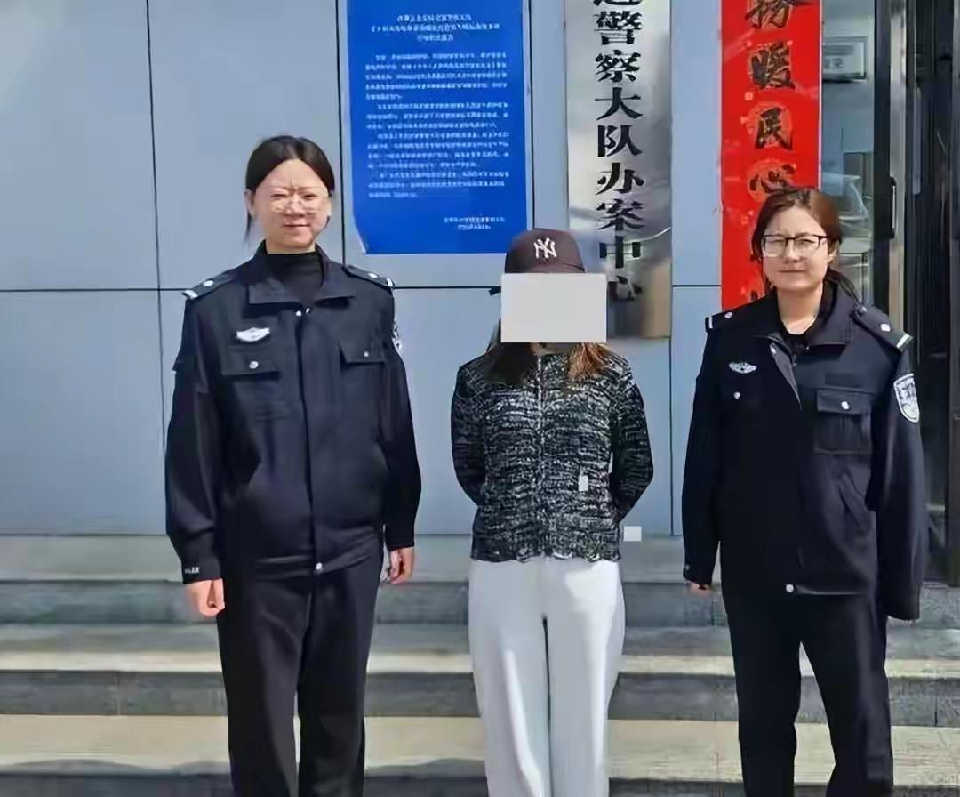 山西洪洞一女子用方言淫秽直播背后：流量狂欢下的道德失守与网络角落的全民阻击战
